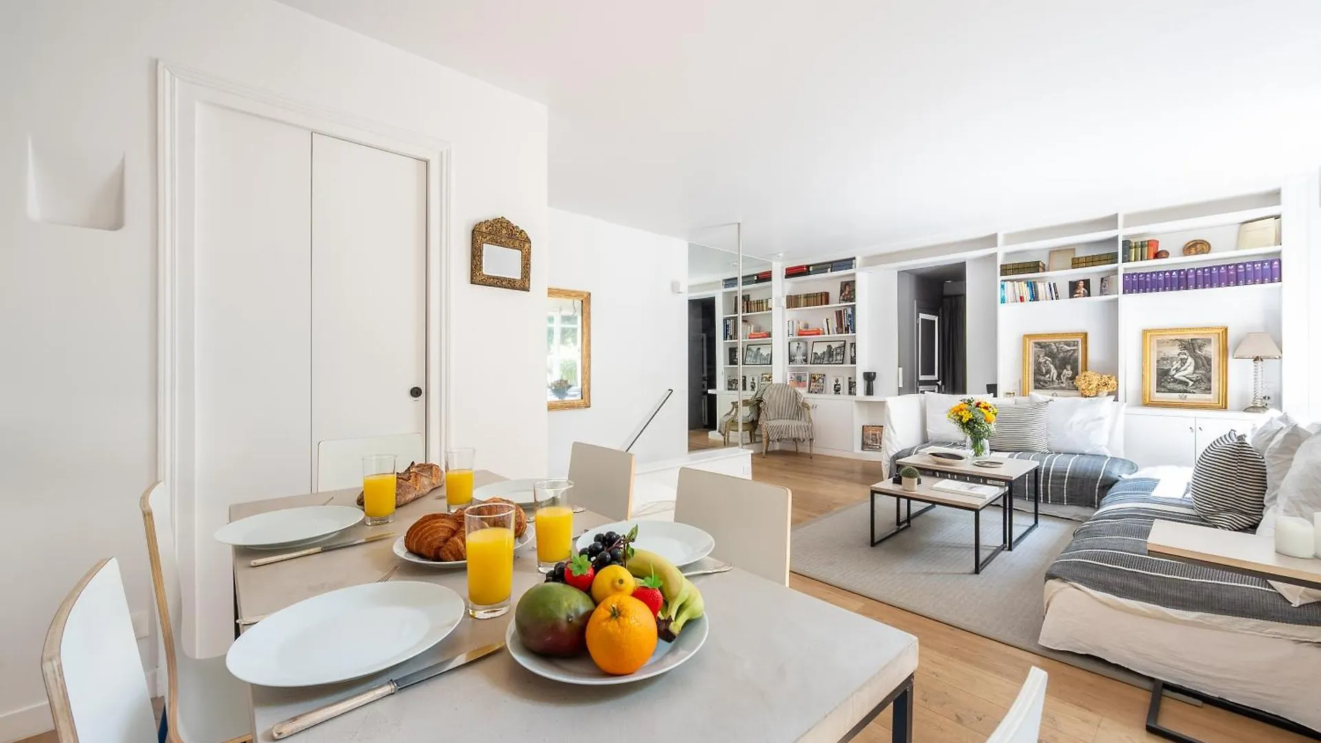 Апартаменты Louvre L Souplex A 15Min Du Jardin Du Luxembourg Париж